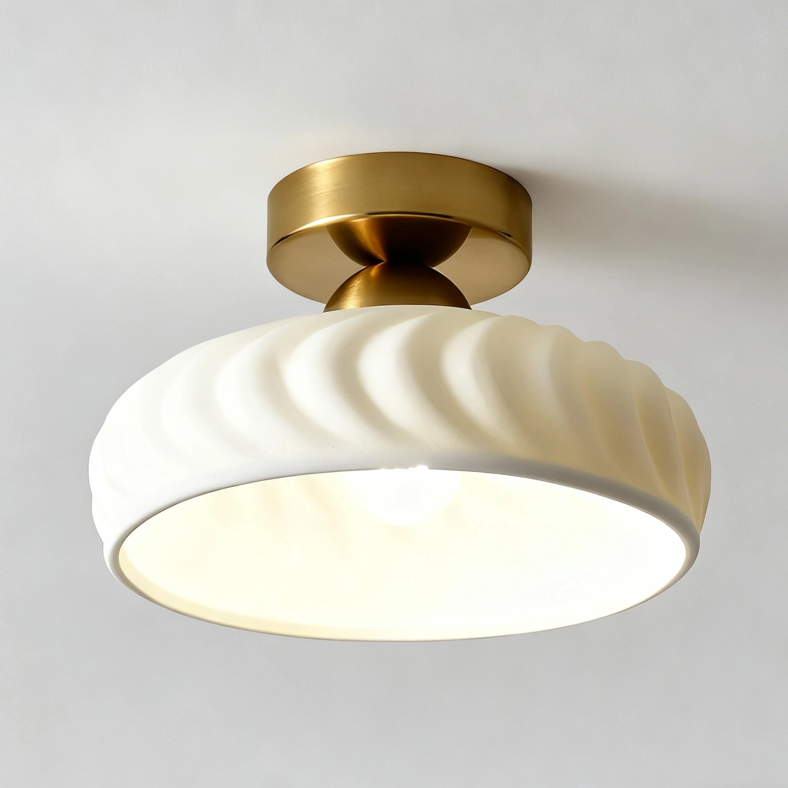 Ashbur moderne keramische plafondlamp met textuur2.webp__PID:e615dc25-765b-4cfa-9643-f70ada7b3b53