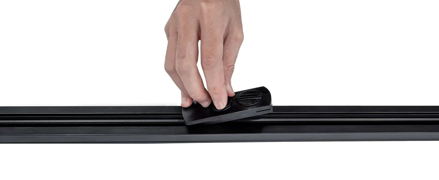 Émera moderne 360 ​​graden draaibare plafondrail voor licht (18).webp__PID:39f418cf-f910-4f8e-b6fb-81b889803df0