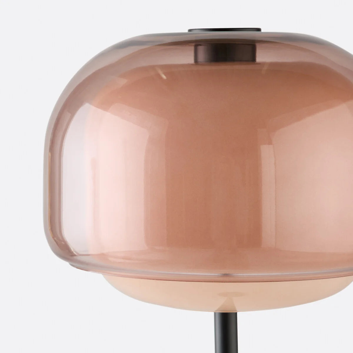 Lampadaire moderne en verre coloré à abat-jour rond Sanae (1).webp__PID:6bb30daf-6af7-4ad4-81d9-75c916e90ca6