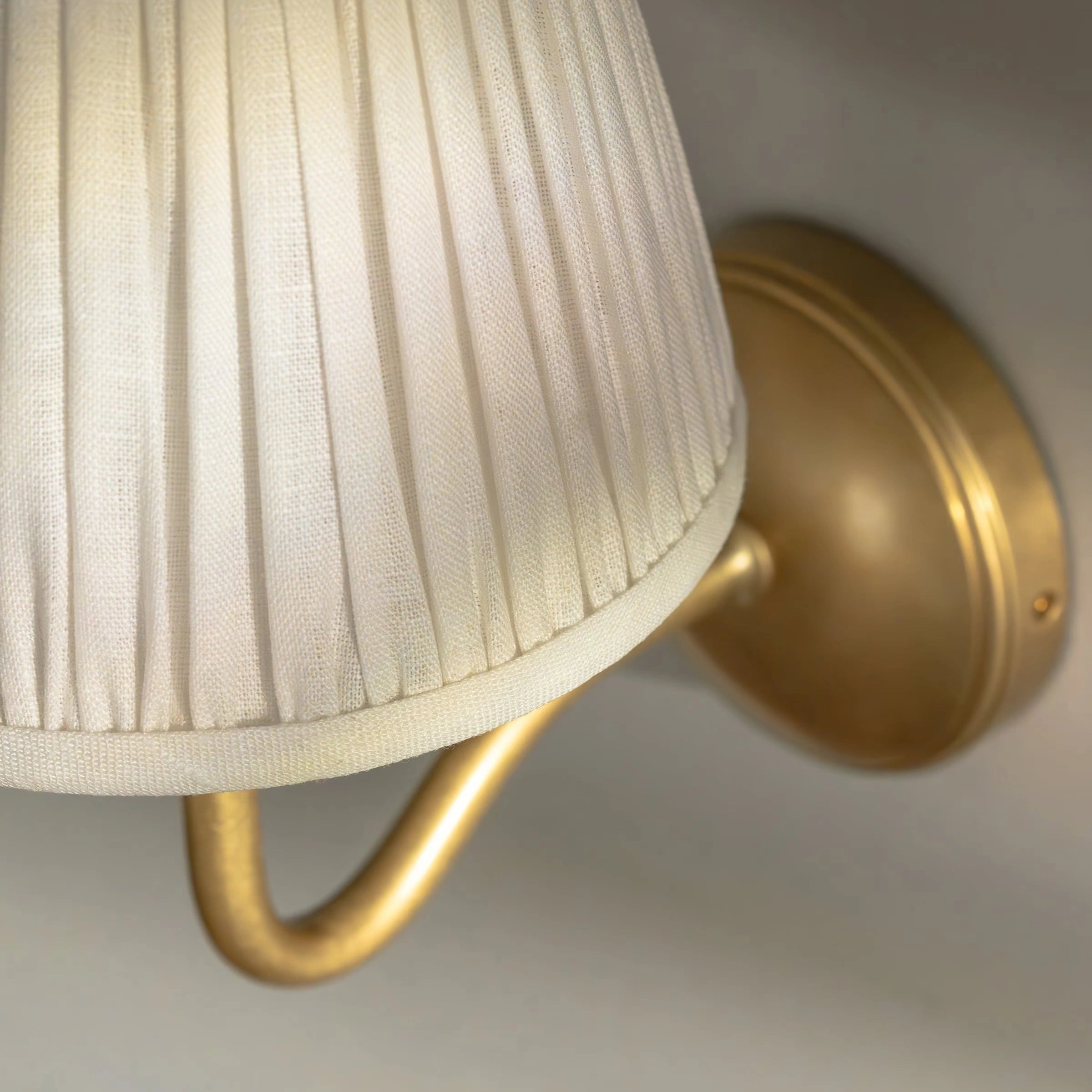 Valkeryn vintage linnen katoenen geplooide wandlamp20.webp__PID:3a446efd-9d1f-4f68-b4c4-e2859a361678