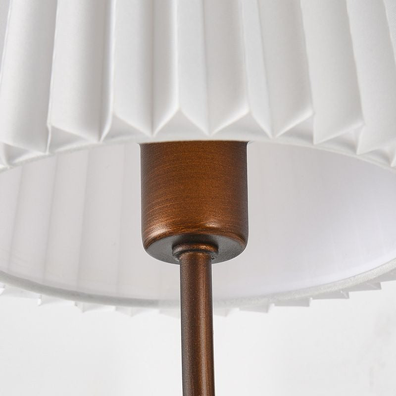 Elowen Retro geplooide ijzeren wandkandelaar10.webp__PID:6c86480c-9926-410c-be85-5b64a45dfb35