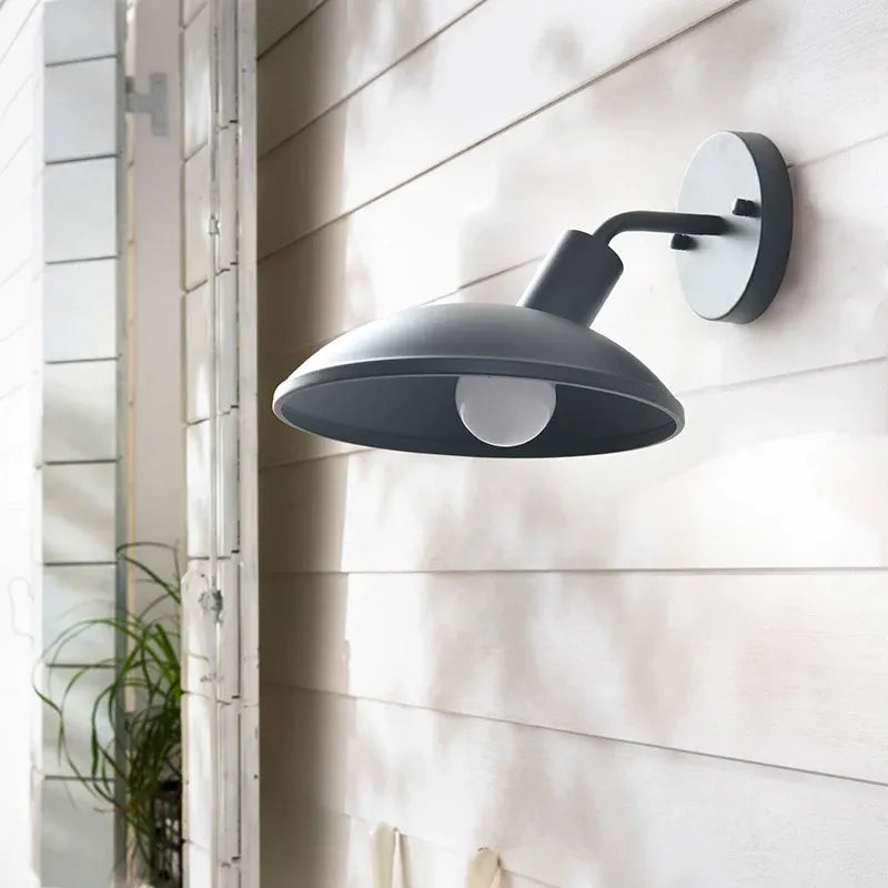 Ethan minimalistische ronde metalen wandkandelaar voor buiten9.webp__PID:a66a9c02-6498-4368-98cd-f760ff450635