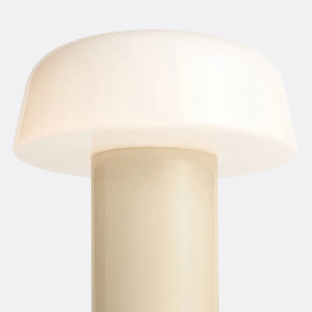 Lampada da tavolo moderna in vetro colorato a forma di fungo geometrico Lachesis (8).webp__PID:1d665b86-b588-4940-b39a-11f78514106e