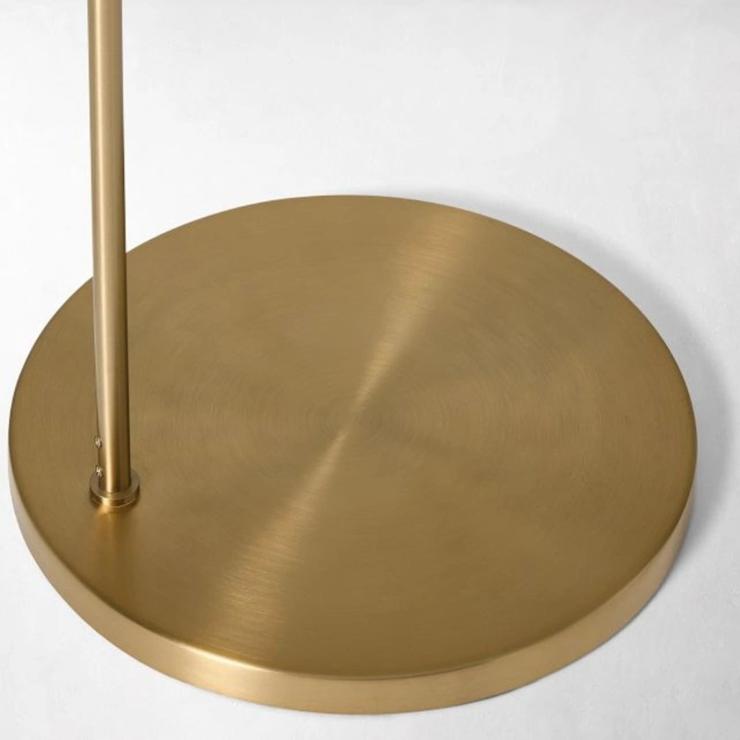Lampadaire Josh minimaliste en tissu de lin detail1.webp__PID:a634b844-e943-4e9b-95f7-8b3074de4a66