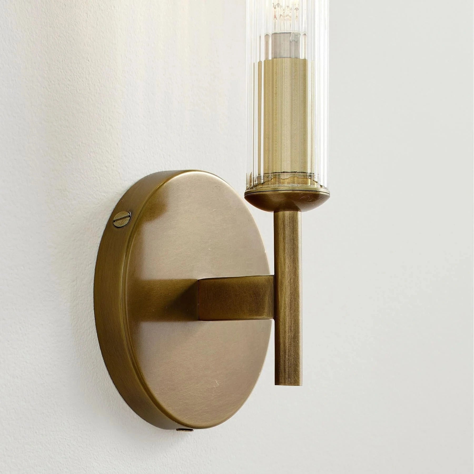 Marvin Farmhouse Ribbed Glass Tube Wall Lamp8.webp__PID:9c850833-ab4f-4284-8612-a2f3fb790cf1