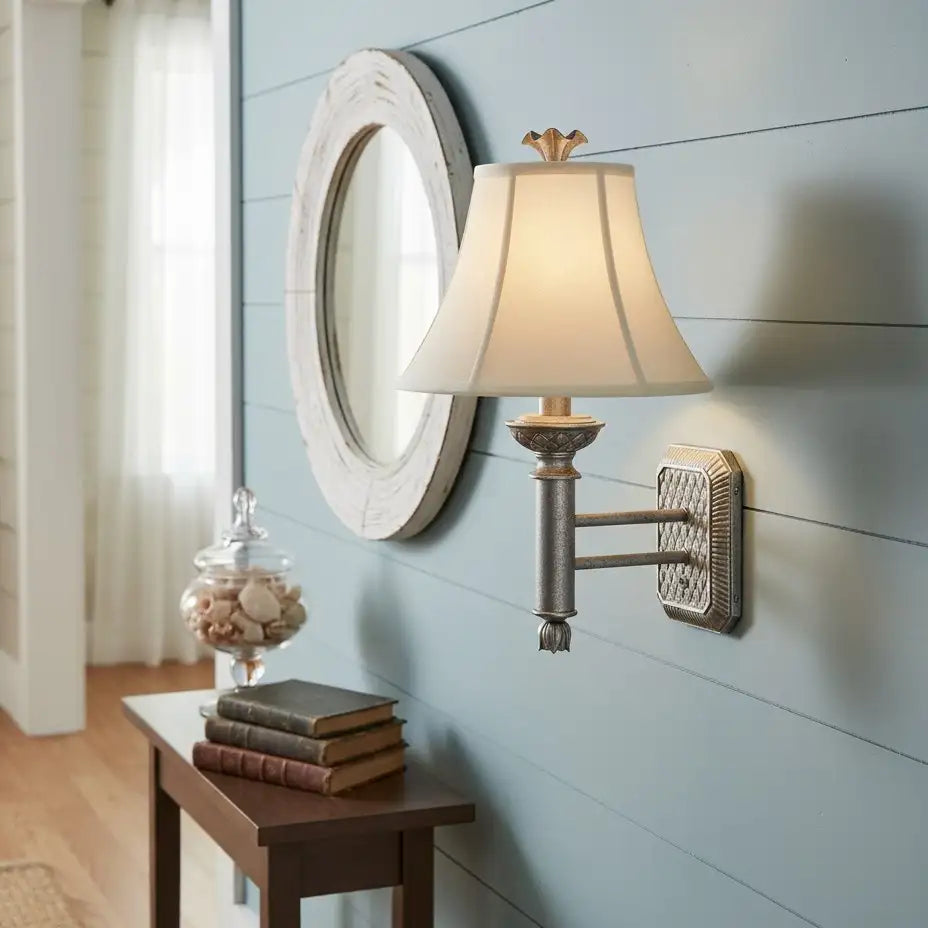 Ione vintage kusthars zilveren wandlamp3.webp__PID:3f98f32b-5fac-428b-85e2-7cef97874b45